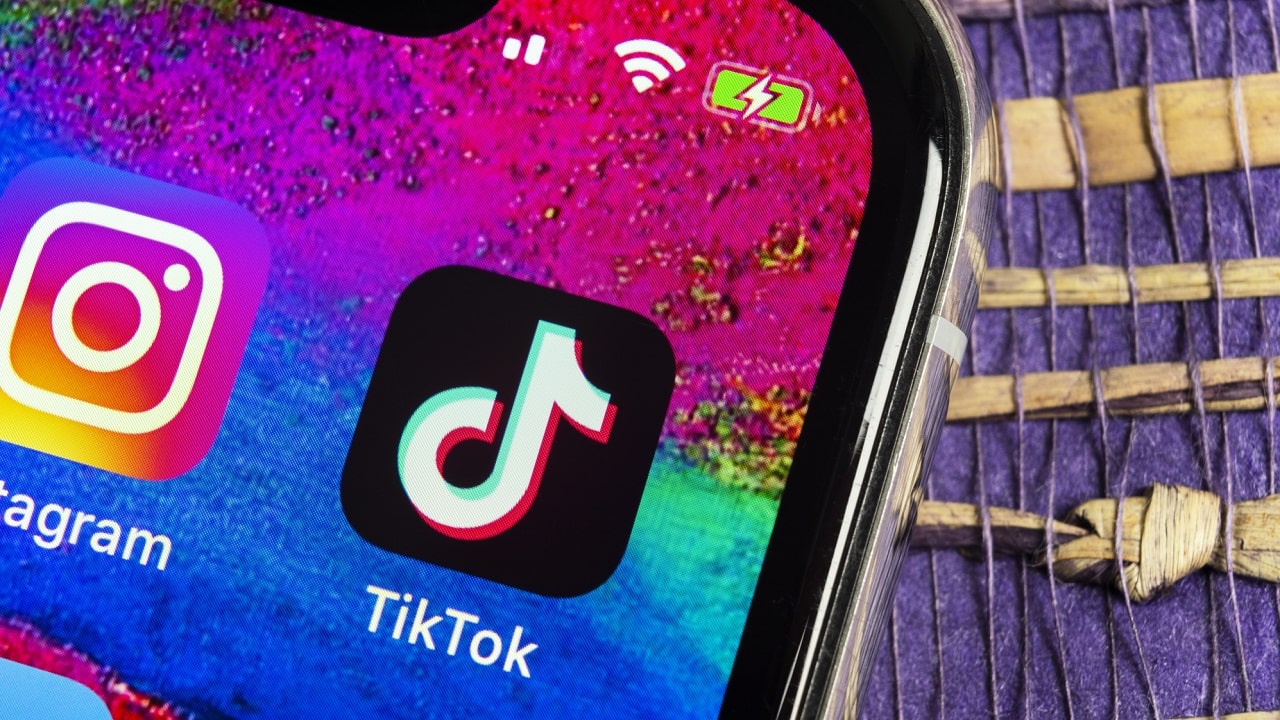 Da 0 a ∞, il progetto per pioneri digitali di TikTok, edulia e Treccani thumbnail