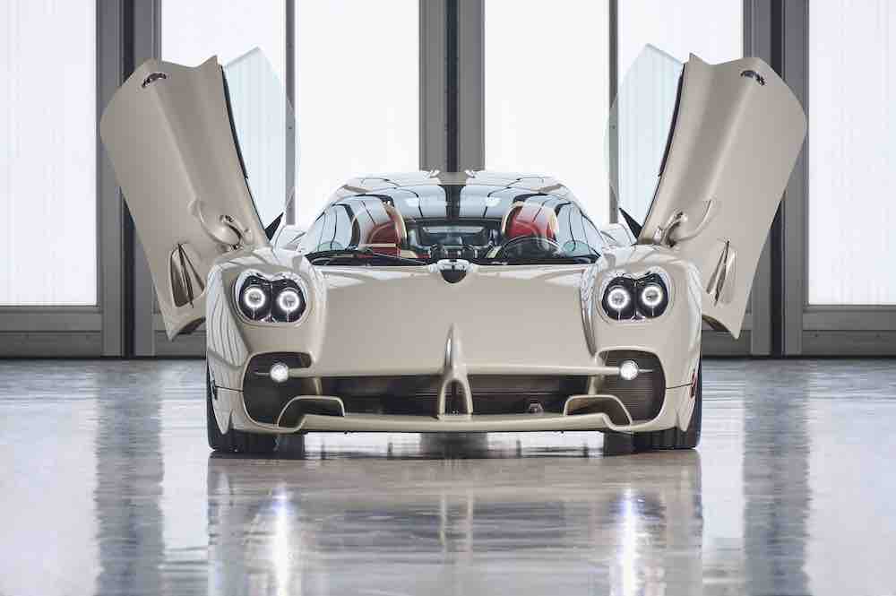 Pagani Automobili feiert sein 25-jähriges Bestehen in Modena