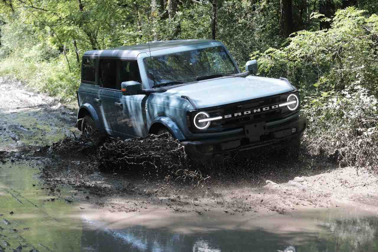 Ford Bronco, il re dell'off-road sbarca in Europa. La nostra prova thumbnail