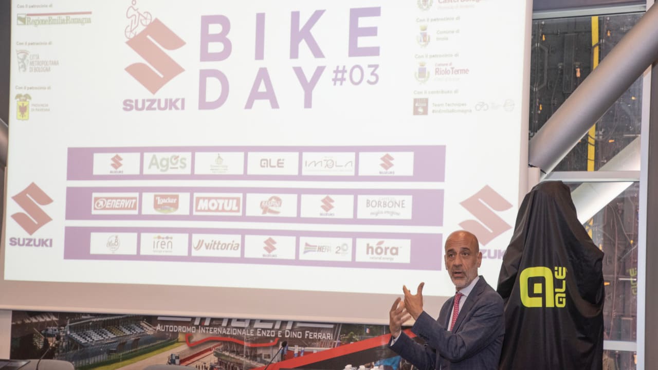 Suzuki presenta il 3° Bike Day, la giornata dedicata alla mobilità condivisa thumbnail