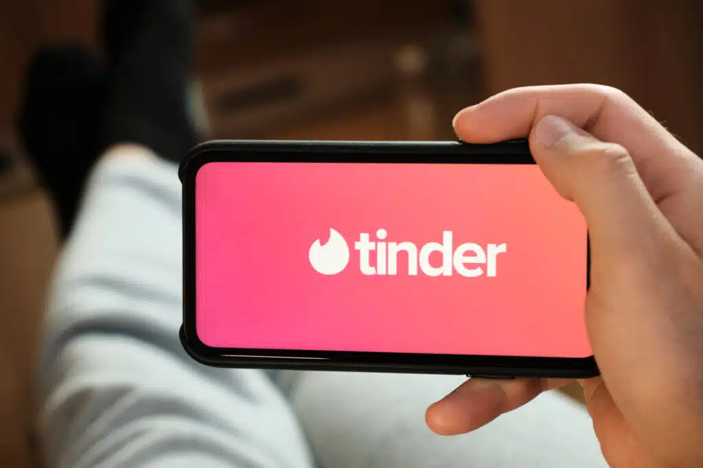 Tinder LGBTQ