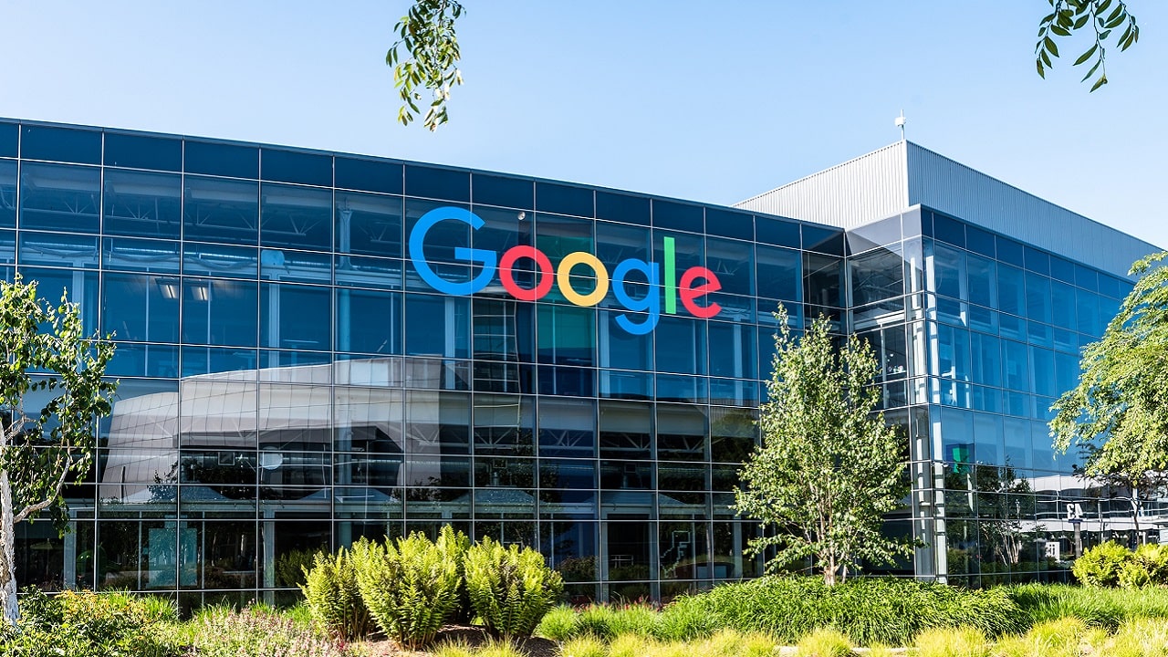 Google aggiorna le policy sulla privacy, usa i dati utenti per addestrare l'AI thumbnail