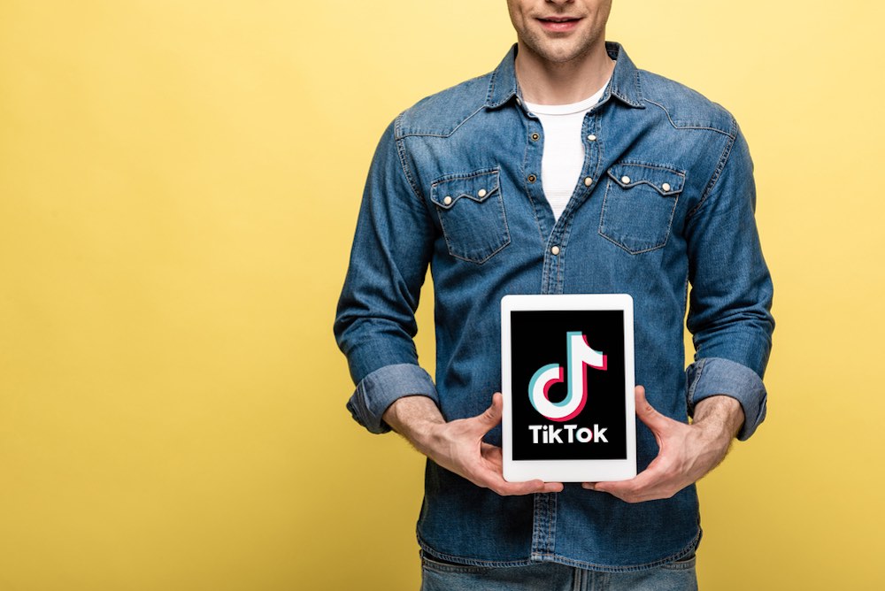 TikTok und die Automobilindustrie, der Erfolg einer Markengemeinschaft zwischen Schöpfern und Verbrauchern, Quelle: DepositPhotos