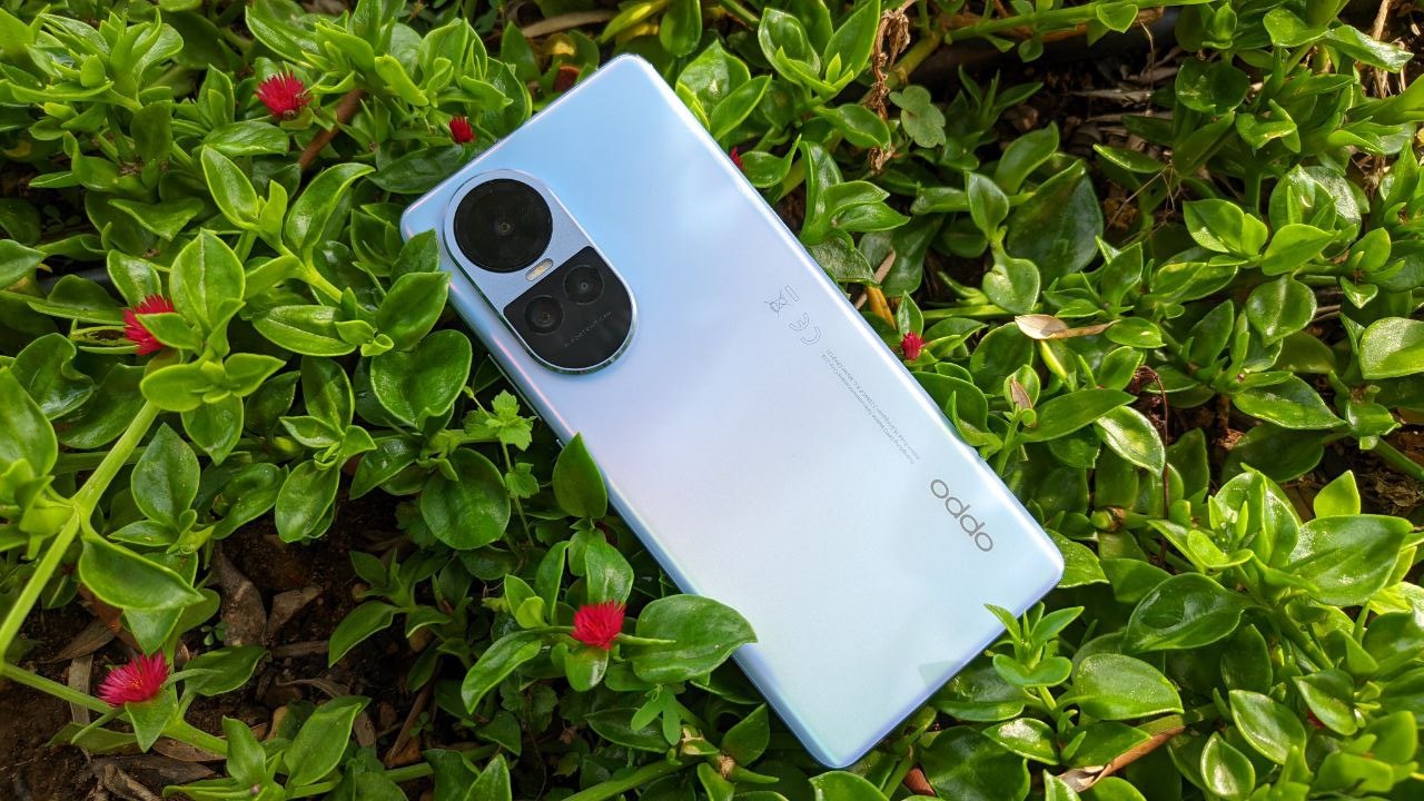 La recensione di Oppo Reno 10 5G, uno stile sgargiante thumbnail