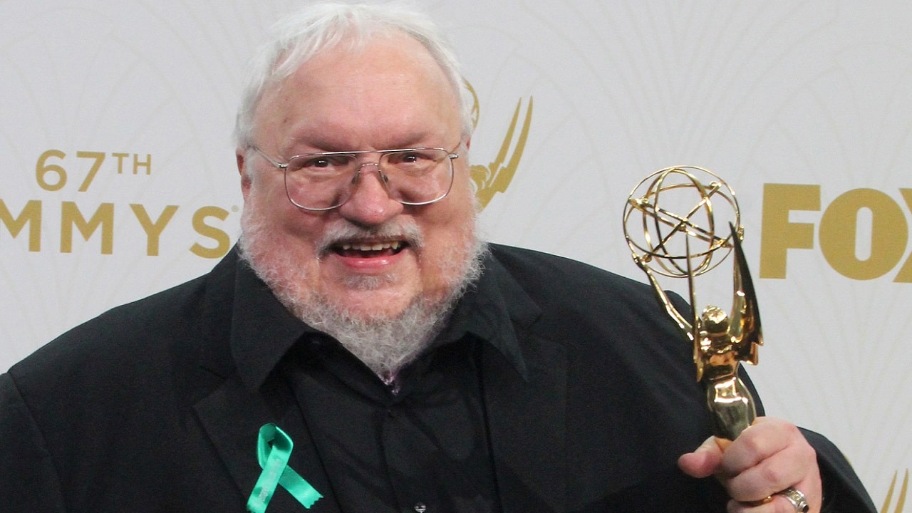 George R. R. Martin, autore de Il Trono di Spade, fa causa a ChatGPT. E non è solo thumbnail