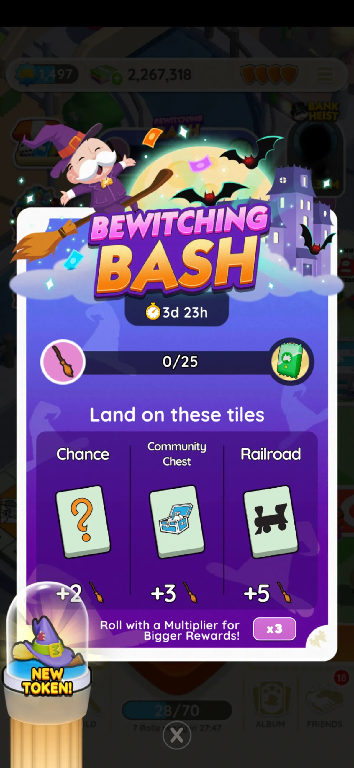 Ein Bild der Regeln für das „Bewitching Bash“-Event in Monopoly GO.  Das Bild zeigt Rich Onkel Pennybags, der auf einem Besenstiel auf einen Mond und einige Fledermäuse zufliegt.