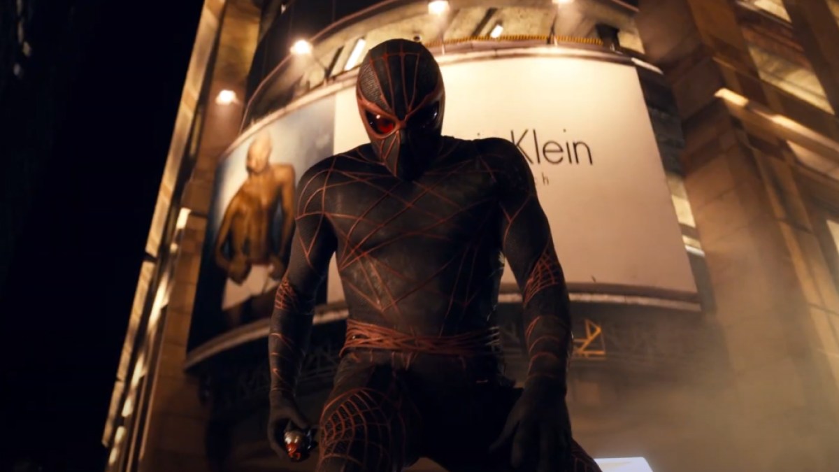 Ein Bild von Ezekiel Sims aus dem ersten Madame Web-Trailer.