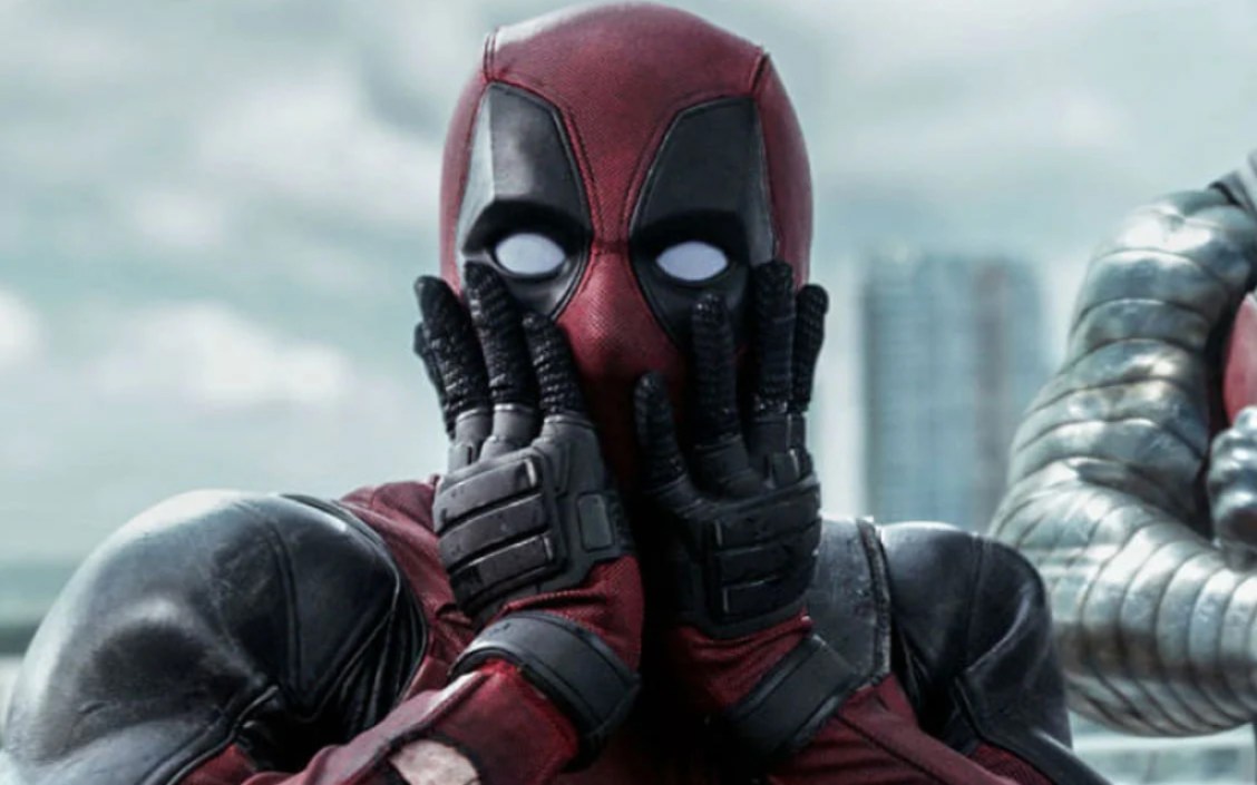 Marvel hat den Veröffentlichungstermin vieler kommender MCU-Filme verschoben, darunter Deadpool 3, Avengers: Secret Wars, Fantastic Four und mehr.  Dieses Bild ist Teil eines Artikels darüber, wie Deadpools Freundin Vanessa im Teaser-Trailer zu Deadpool 3 noch am Leben ist. 